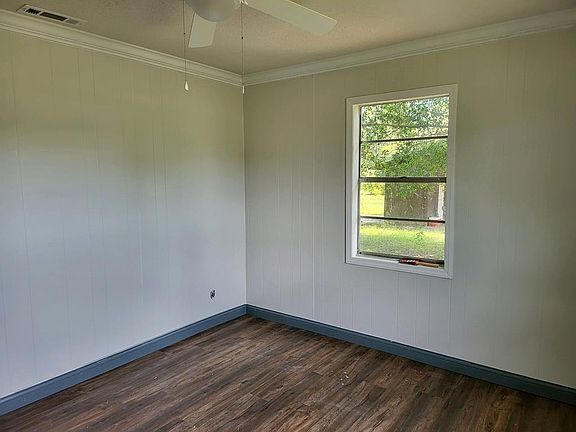 2nd image of 502 Perkins Dr