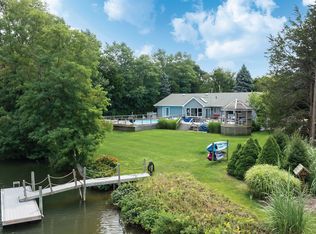 225 Lakeside Dr S, Southold, NY 11971