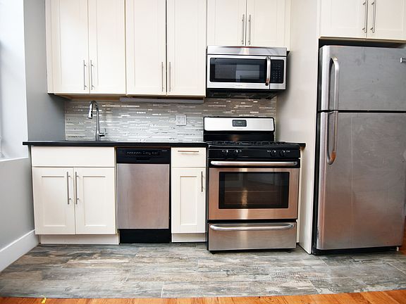 2nd image of 225 W 146th St APT 20A