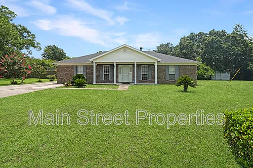 1301 Elliott St Photo 1