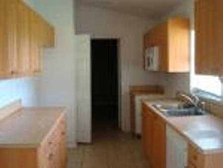 2nd image of 470 N Datil St