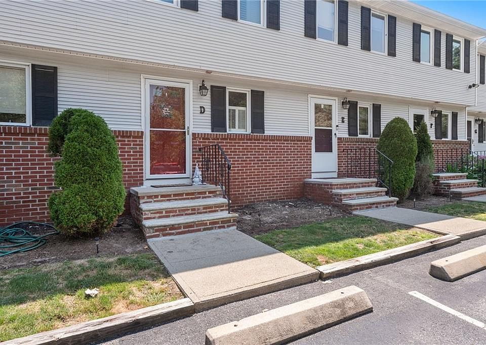 1st image of 39 Dale Ave APT D