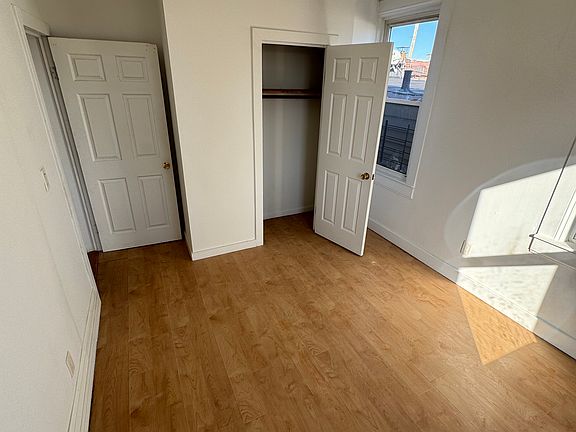 3rd image of 924 E 215th St #3