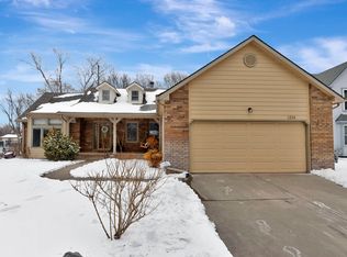 1334 N Manchester Ct, Wichita, KS 67212