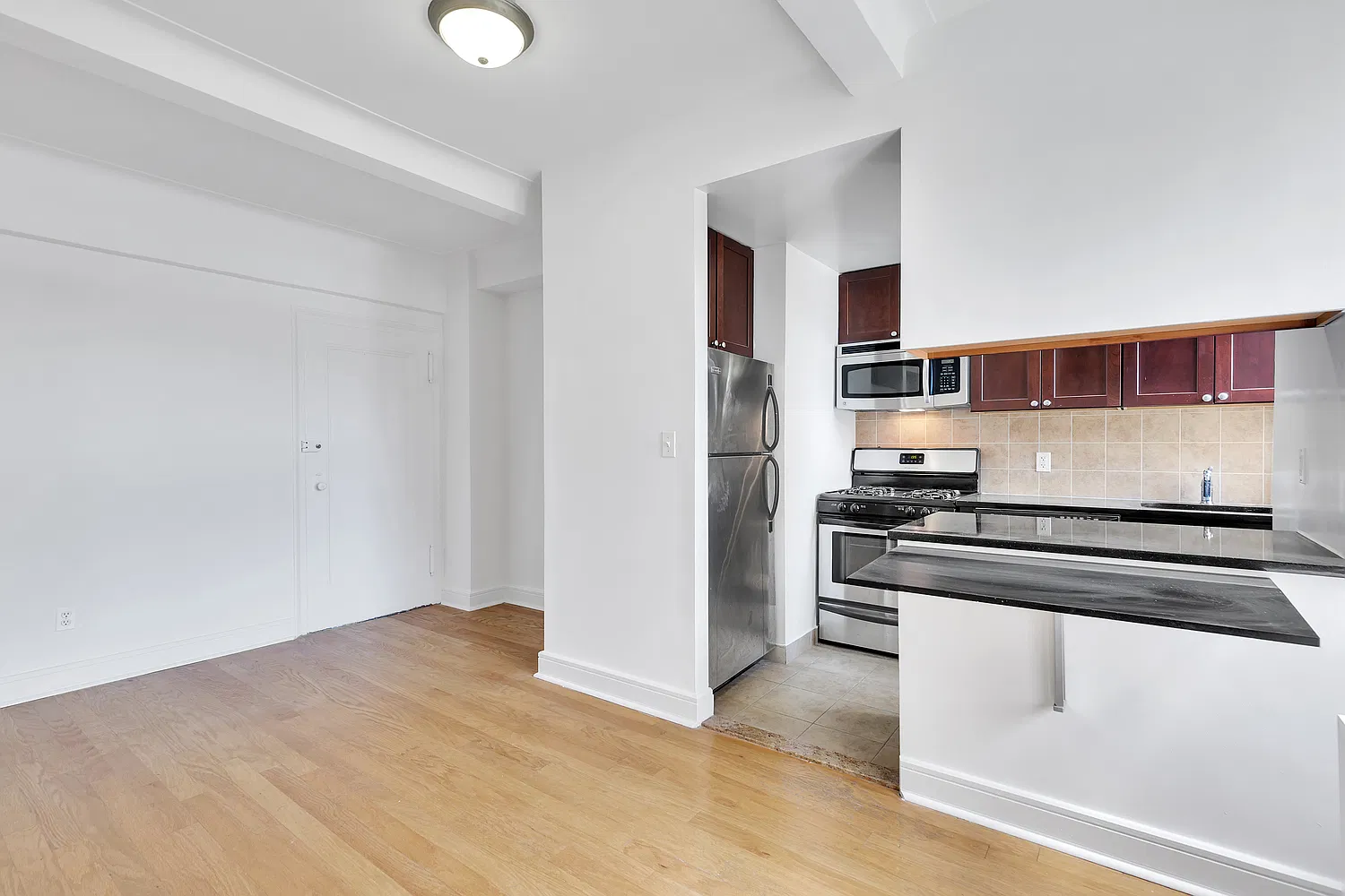 52 Clark Street — Photo 3
