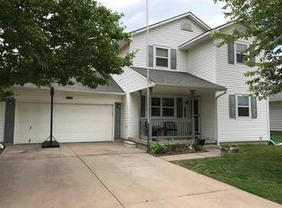 46 E Arnold Dr, Augusta, KS 67010