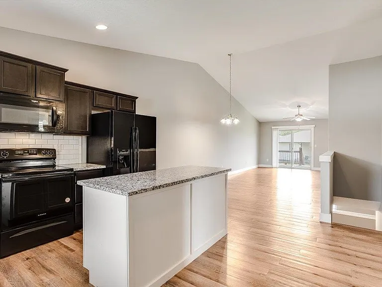 12809 E Zimmerly St #A — Photo 4