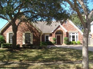 5010 Rebel Ridge Dr, Sugar Land, TX 77478