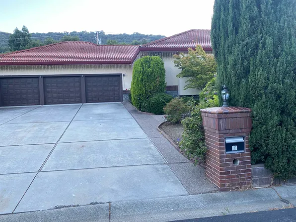 11 Foothill Ln, Pleasanton, CA 94588