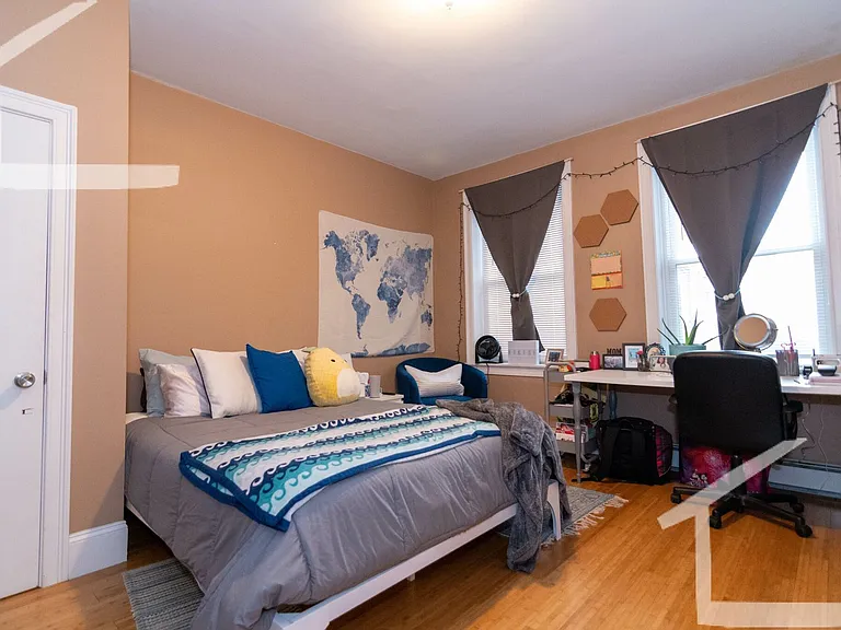 8 Glenville Ave #2 — Photo 7