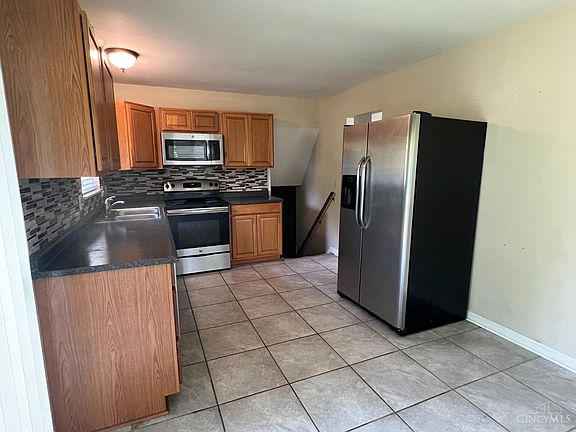 4th image of 6018 Wayside Ct