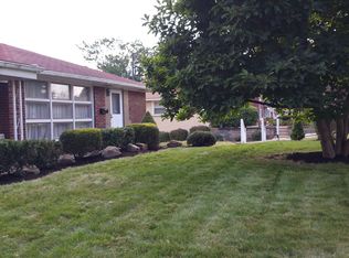 201 Shackelford Dr, Monroeville, PA 15146