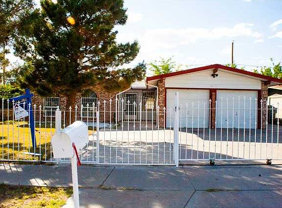 2nd image of 9917 Sidewinder St