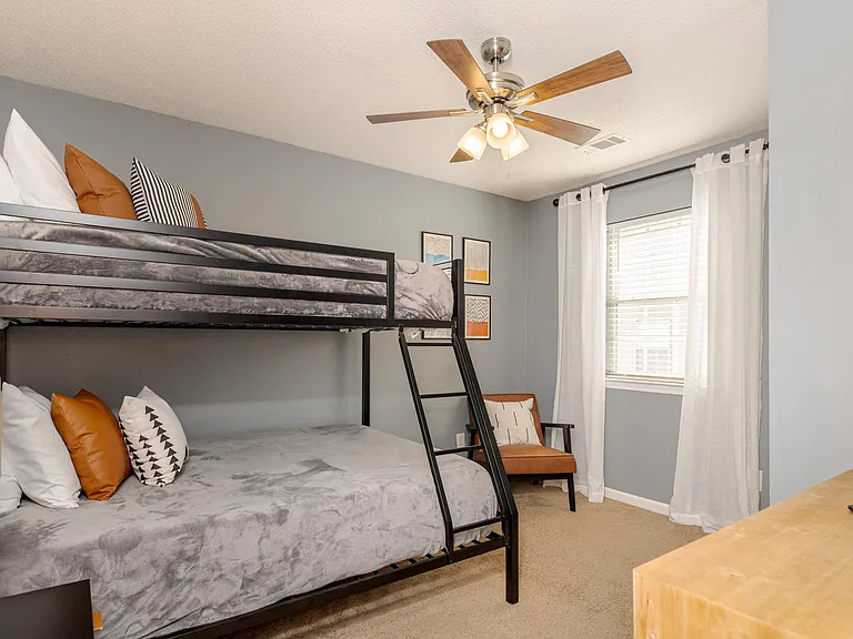 225 Stirling Bridge Dr — Photo 14