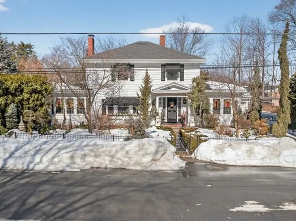 15 Wells Ave, Amesbury, MA 01913