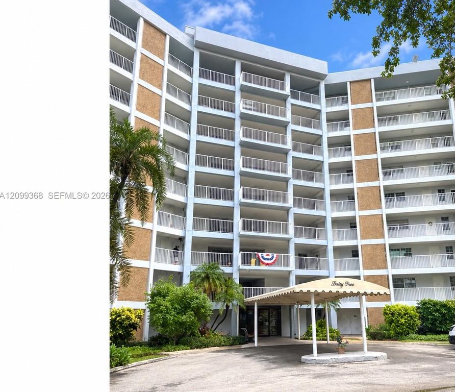 2940 N Course Dr APT 110, Pompano Beach