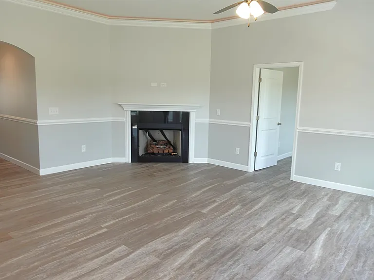 1365 Romany Ct — Photo 32