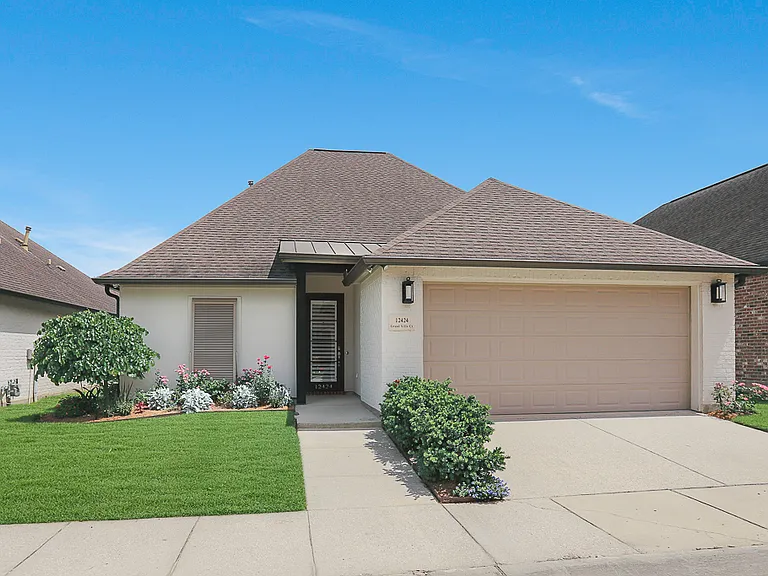 12424 Grand Villa Ct — Photo 1
