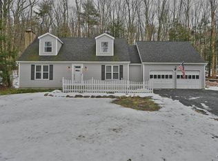 2308 Meadowlake Rd, Sciota, PA 18354