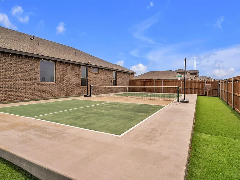 7012 Expedition Dr — Photo 4