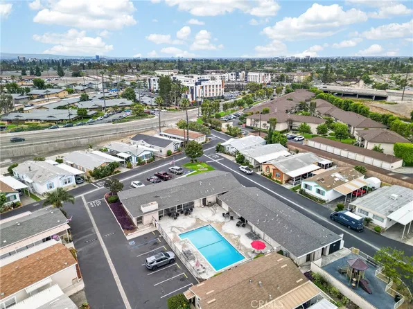 1925 E La Veta Ave Spc 50, Orange, CA 92866