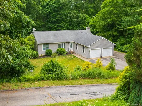 21 Pinecrest Lane, Sprague, CT 06330