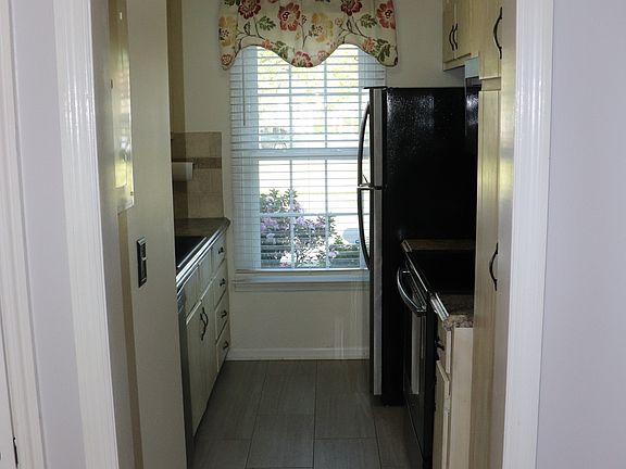 5th image of 8151 Oldfield Rd SW APT 3