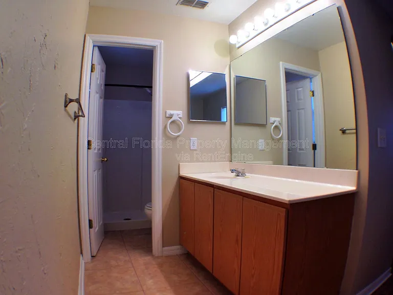 4437 Stonemeadow Dr — Photo 16