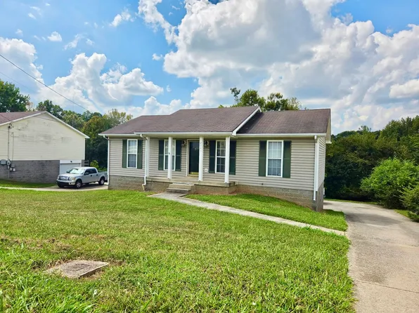2765 N Whitfield Rd, Clarksville, TN 37040