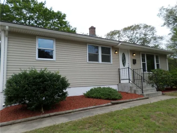 21 Dydo Dr, Uncasville, CT 06382