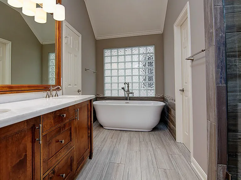 1408 W Webster St — Photo 25
