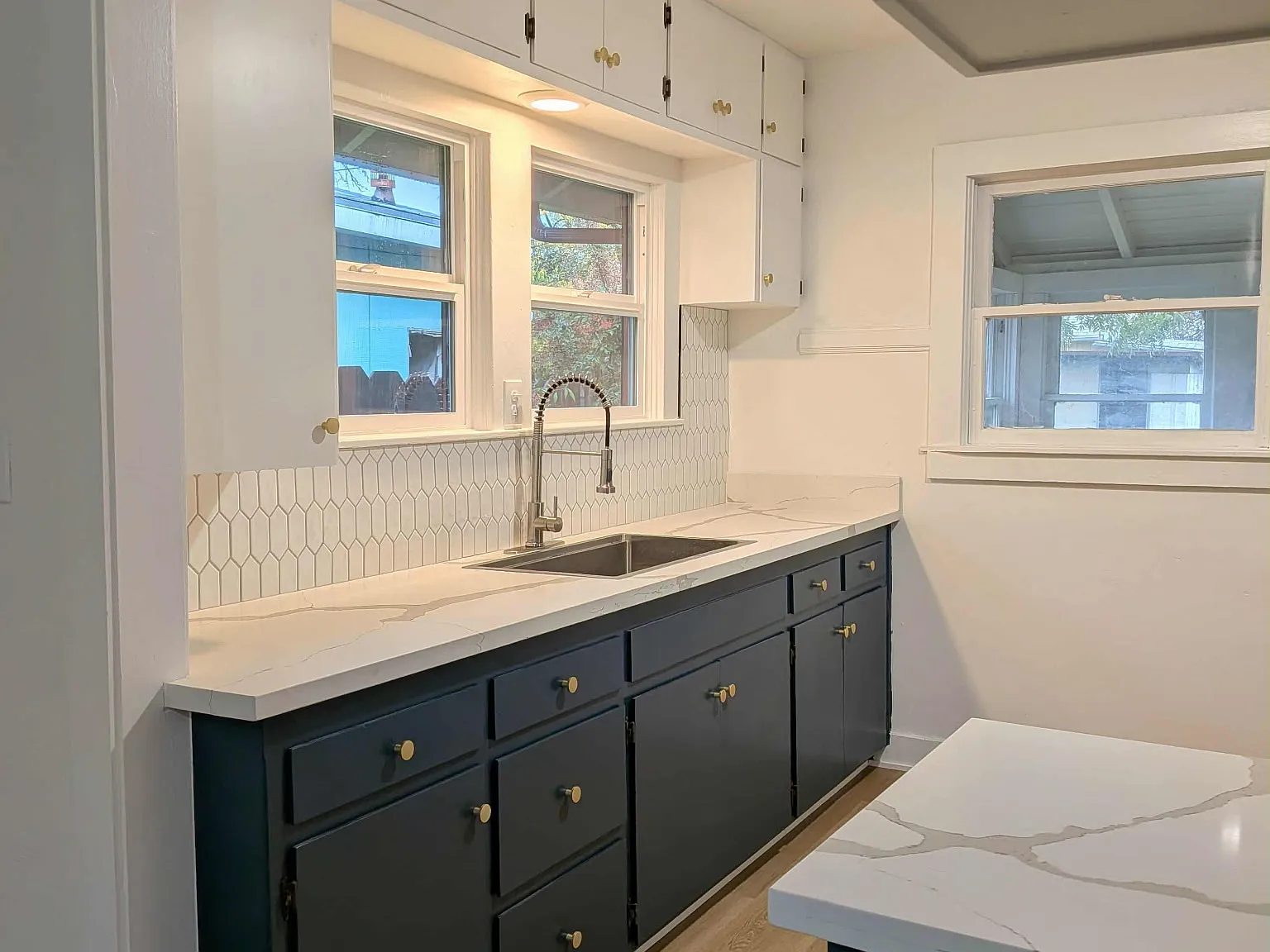 3 bed, 1140 sqft, $1,995 — Photo 3