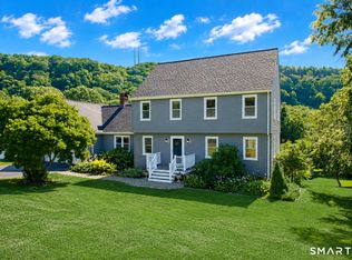 31 Cliffside Drive, Wallingford, CT 06492