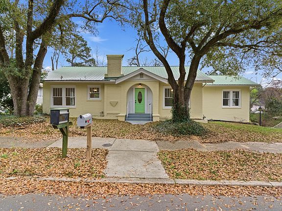 2nd image of 1601 N 5th Ave