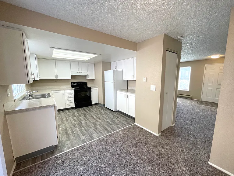 SoundWest Townhomes — Photo 5