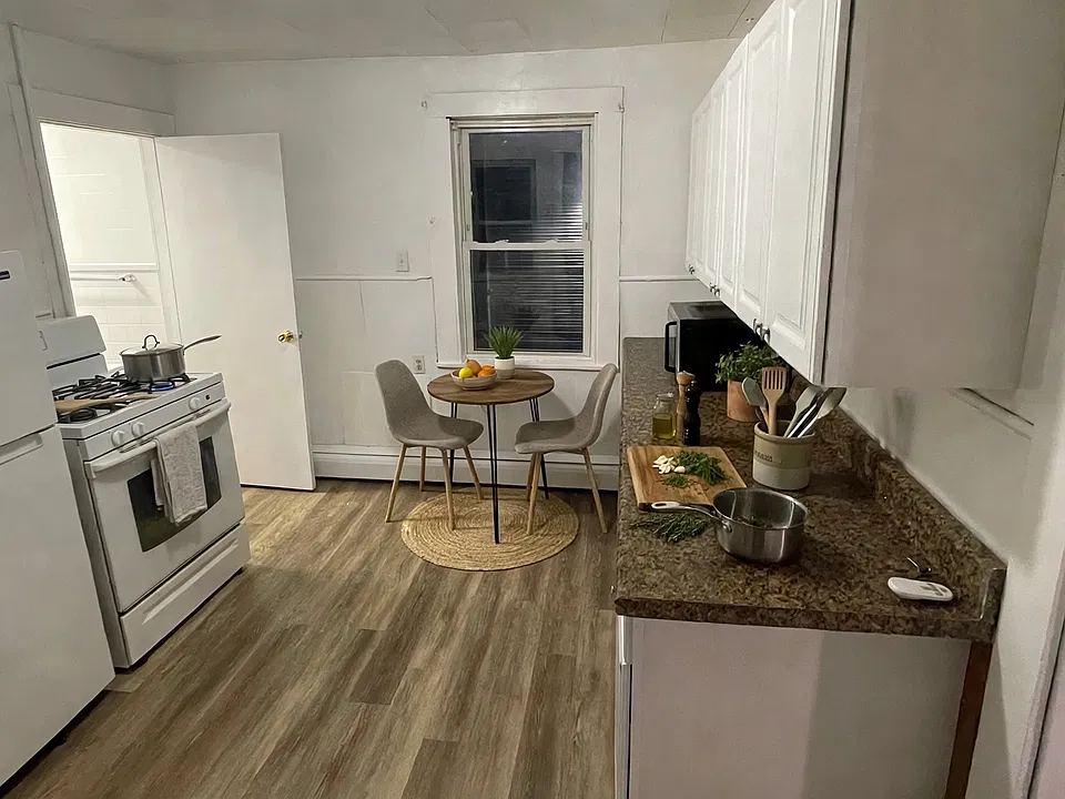 15 Elm St #2
