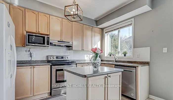 1059 Songbird Dr — Photo 11