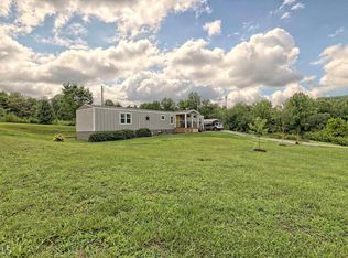 450 J Warren Rd, Cornelia, GA 30531