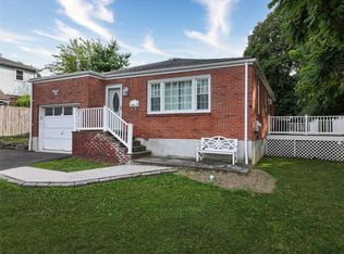 32 Crescent Ave, Newburgh, NY 12550