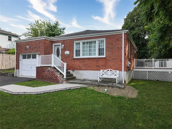 32 Crescent Avenue, Newburgh, NY 12550