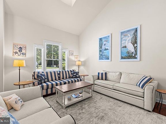 5th image of 38815 Cedar Waxwing Ln