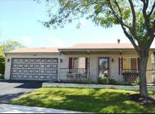 1395 Boa Trl, Carol Stream, IL 60188