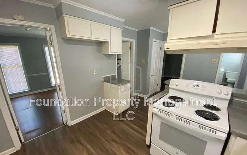 4 bed, 1.5 bath, 1788 sqft, $1,650 — Photo 4