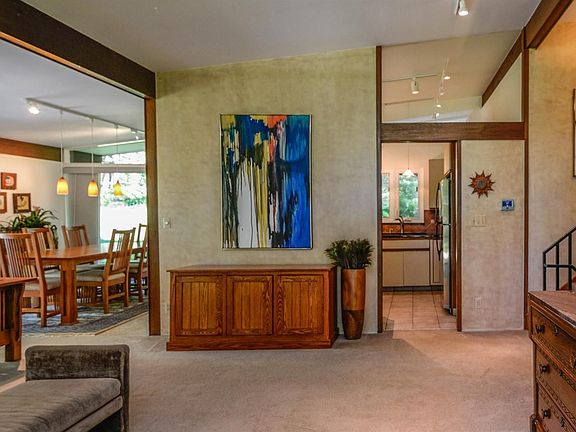 2nd image of 4056 Thornoaks Dr