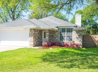 6905 Ruthette Ct, North Richland Hills, TX 76182