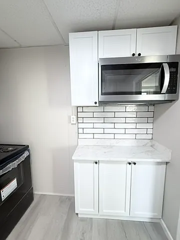 100 E Market St #3 — Photo 5