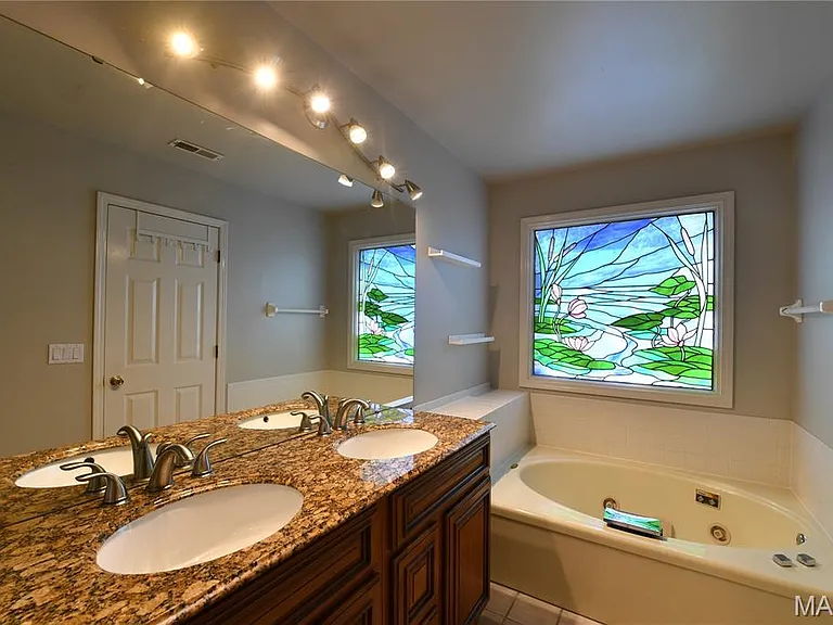 1419 Sawyers Trail Ct — Photo 34