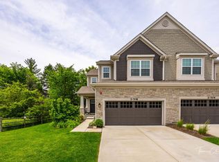 2S708 Crimson King Ln, Glen Ellyn, IL 60137