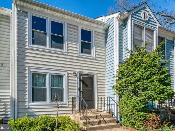 6167 Glen Eagles Ct #18, Falls Church, VA 22044