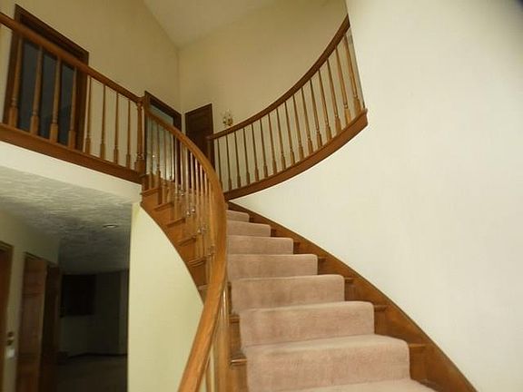 4th image of 2101 Noble Ct